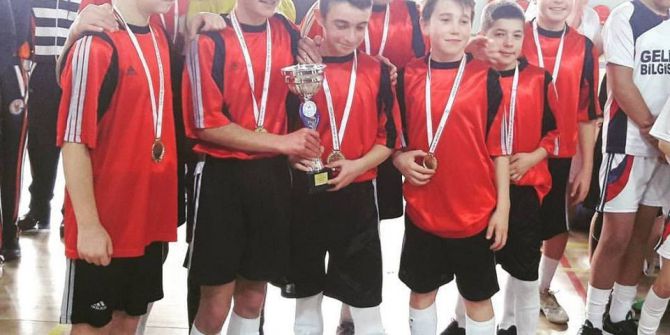 Çan Özer İlkokulu Şampiyon Oldu