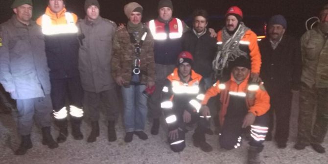 Kayalıklarda Mahsur Kaşan Çobanın İmdadına Afad Yetişti