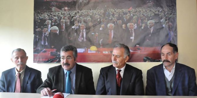 Mhp’li Eski Belediye Başkanı Mutluer, Vatan Partisi’ne Geçti