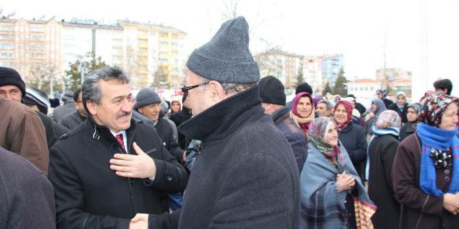 Başkan Tutal, Umre Yolcularını Uğurladı