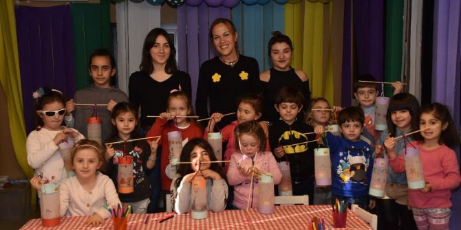 Miniklerden Işıl Işıl Fenerler