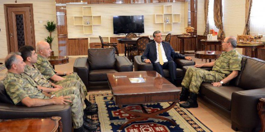 9’ncu Kolordu Komutanı Korgeneral Öngay’dan Vali Özefe’ye Ziyaret