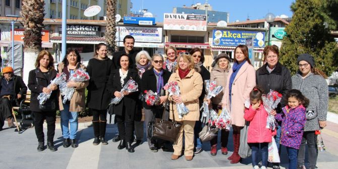 Söke Kadın Meclisi Sevgililer Günü’nü Unutmadı