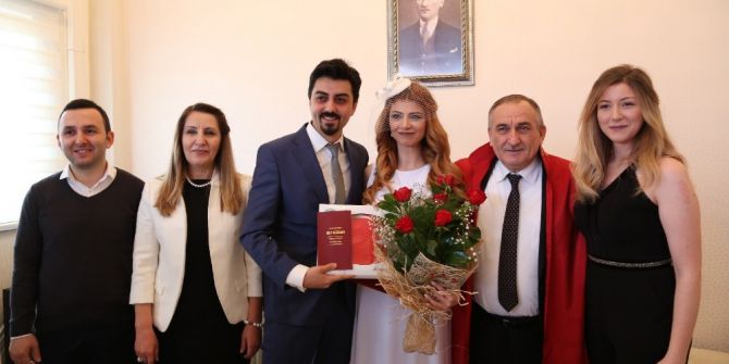 Bolu’da 9 Çift ‘Sevgililer Günü’nde ‘Evet’ Dedi