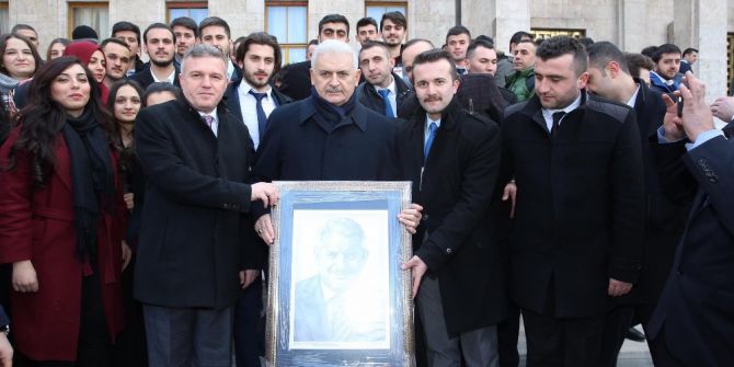 Ak Gençlik’ten Başbakan’a Özel Karakalem Çalışması