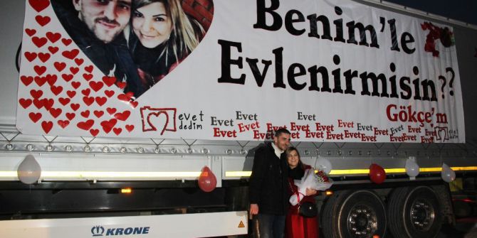 Tırla Evlilik Teklifi