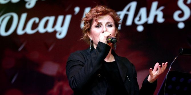 Zuhal Olcay, Mersinlilere Unutulmaz Bir Gece Yaşattı