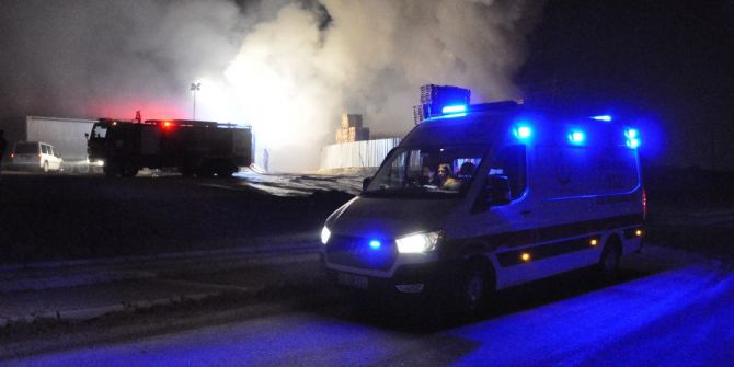 Palet Üretim Tesisindeki Tahta Paletler Alev Alev Yandı