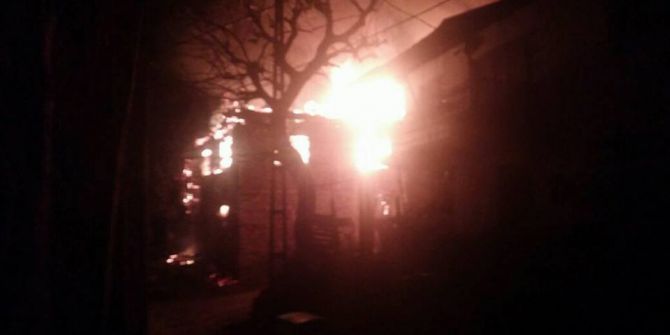 Bacadan Çıkan Yangın Korkuttu