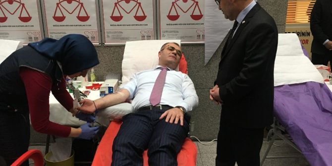 İstanbul Cumhuriyet Başsavcısı, Kızılay’a Kan Bağışında Bulundu