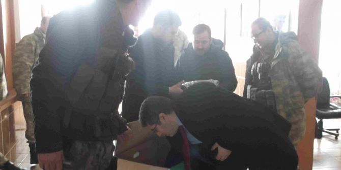 Göynük’ten Güvenlik Güçlerine El Emeği Atkı Ve Bere