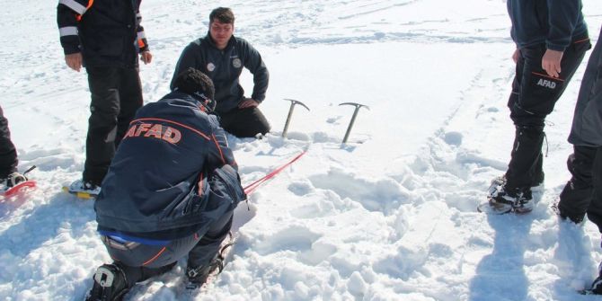 Afad’tan Eksi 20 Derece Soğukta Tatbikat