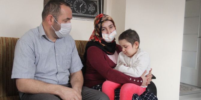 Kemik İliği Hastalığıyla Mücadele Eden Küçük Zeynep Gözlerini De Kaybetti