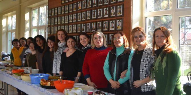 Lüleburgaz’da Okul Yararına Kermes