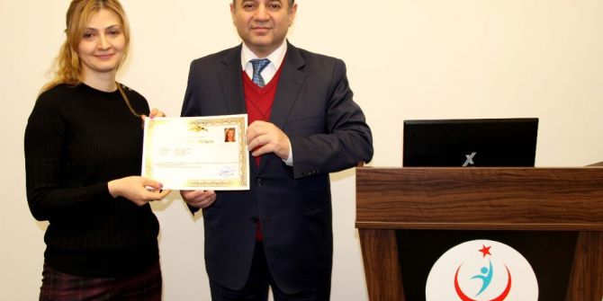 Sezaryen Oranını Düşüren Hekimlere Başarı Belgeleri Verildi