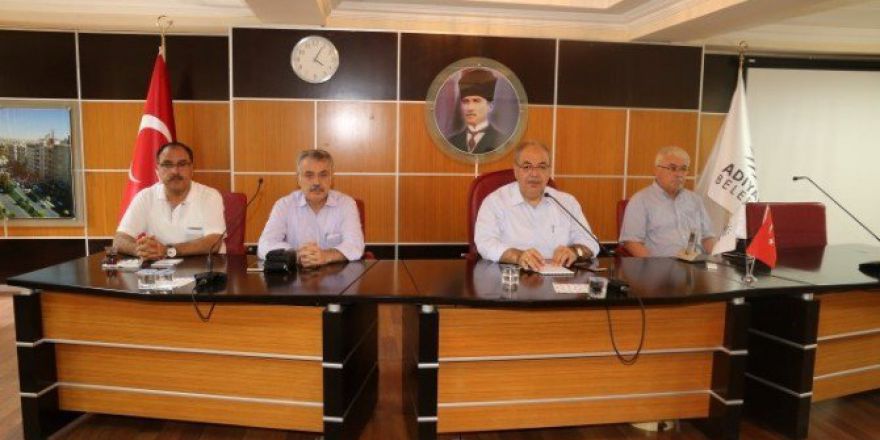 Adıyaman Belediyesinde Durum Değerlendirme Toplantısı