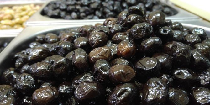 Kostikli Zeytine Dikkat