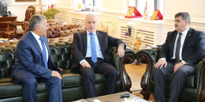 Vali Süleyman Kamçı, Başkan Büyükkılıç’tan Tarihi Mekanların Onarımı Konusunda Bilgi Aldı