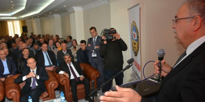 Başkan Kutlu Esnafa Yeni Anayasa Ve Yeni Cumhurbaşkanlığı Sistemini Anlattı