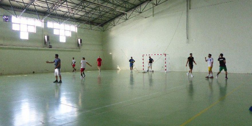 Beykoz Belediyesi Erkek Hentbol Takımı Çatalzeytin’de Kamp Yapıyor