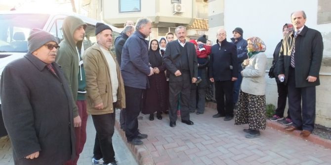 Burhaniye’de Umreye Tekbirlerle Uğurlandılar