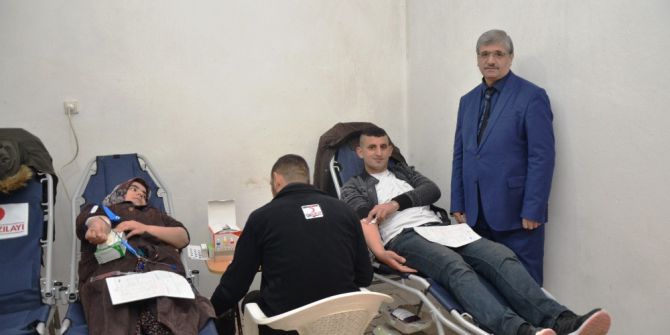 Yetimler Kervanından Kan Bağışı