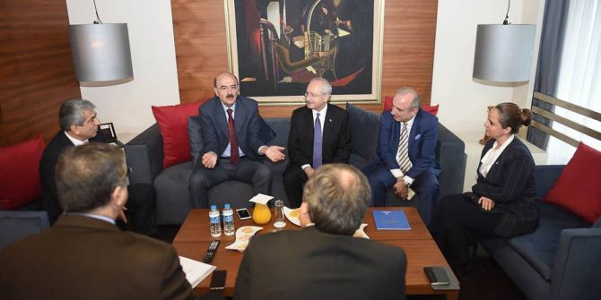 Kılıçdaroğlu, Gazeteci Hüsnü Mahalli İle Bir Araya Geldi