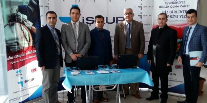 Osmaniye’de İşkur Bilgilendirme Standı Açtı