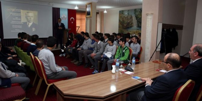 Vali Ustaoğlu, Öğrencilerle Bir Araya Geldi