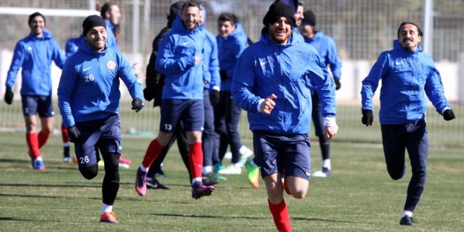 Antalyaspor, Karabükspor Hazırlıklarını Sürdürüyor