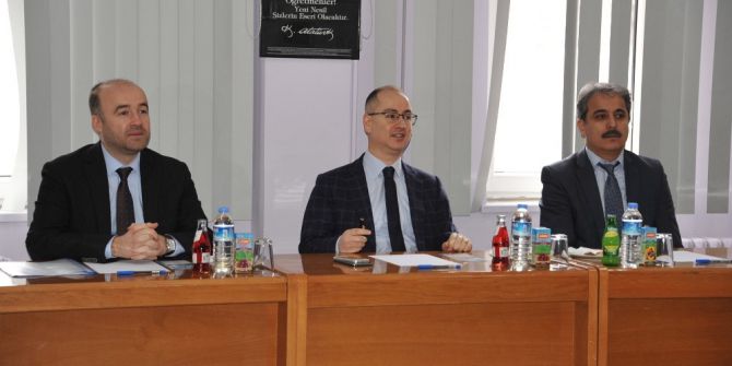 Kaymakam Yaman, Meslek Liselerinin Müdürleriyle Bir Araya Geldi