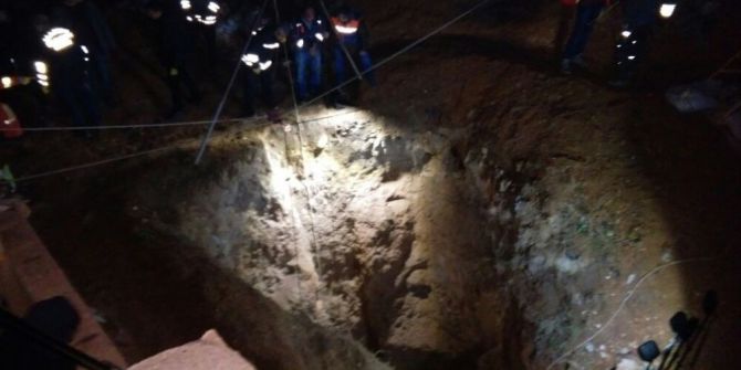 Kızıltepe’de Göçükte Kalan Genç İçin Çalışmalar Sürüyor