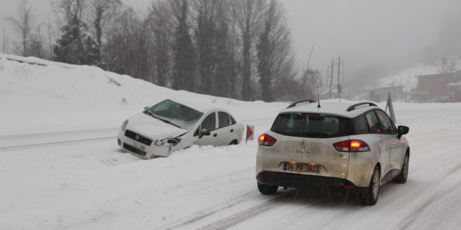 Zonguldak’ta Kar Yağışı Ulaşımı Aksattı