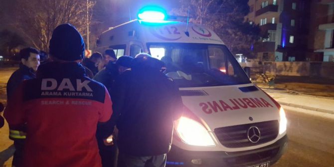 Porsuk Çayı’na Düşen Kadını Ekipler Kurtardı