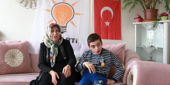 15 Yaşındaki Engelli Mustafa’nın Erdoğan Sevgisi