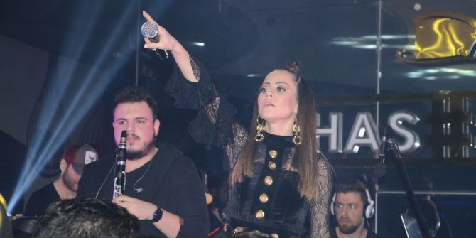 Derya Uluğ’dan Hayranlarına Albüm Müjdesi