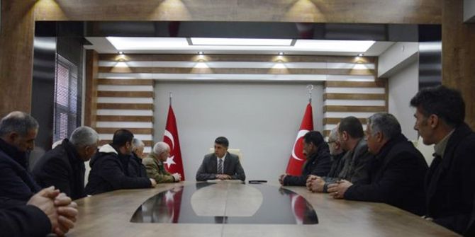 Kaymakam Akhan Muhtarlarla Bir Araya Geldi