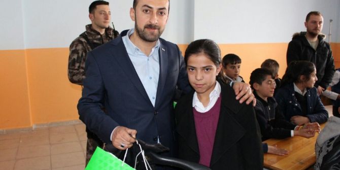 Mamak Belediyesinden Çukurcalı Öğrencilere Destek