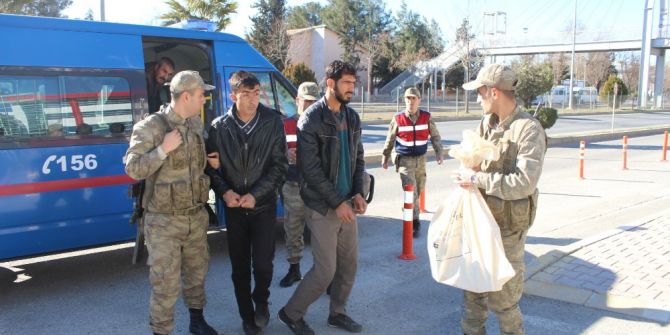 Deaş Ve El Nusra Propagandası Yapan 3 Şahıs Adliyeye Sevk Edildi