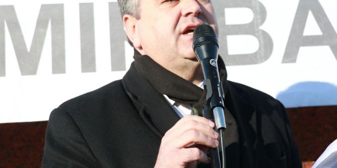 İzmir Barosu Olağanüstü Genel Kurula Gidiyor