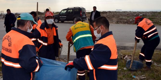 Akdeniz’de Mobil Temizlik Ekipleri Çalışmalarını Sürdürüyor