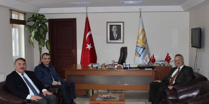 İl Sağlık Müdürü Öğütlü, Başkan Karakullukçu’yu Ziyaret Etti