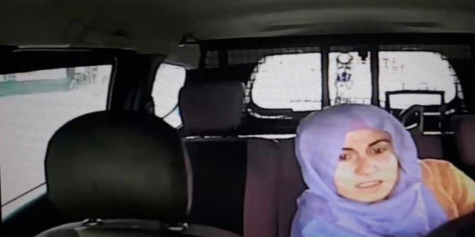 Kadın Teröristin Adana Valiliğinde Bombayı Patlatma Anı Kamerada