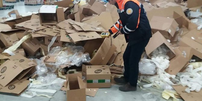 34 Kişinin Zehirlendiği Fabrikada İnceleme