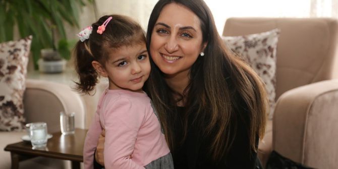 Vali Eşi Pekmez, Şehit Ailelerini Ziyaret Ediyor