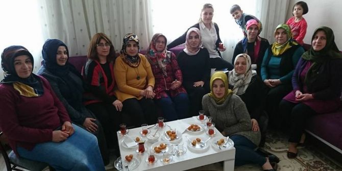 Ak Kadınlar Referandum Çalışmalarını Hızlandırdı