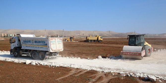 Dağeteği Mahallesinde Yol Yapım Çalışmaları