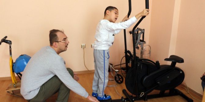 Serebral Palsi Hastası Ali İhsan’a Yardımseverlerden Destek Geldi