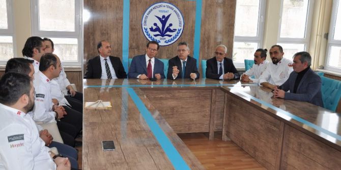 Yozgat’ın Meşhur Testi Kebabı Guinness Rekorlar Kitabına Girmeye Hazırlanıyor