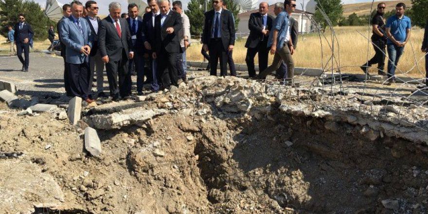 Başbakan Yıldırım, Türksat’ı Ziyaret Etti